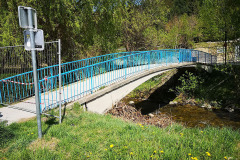 Obstoječa brv za pešce na Mislinji pri kopališču, ki jo bo potrebno nadomestiti z novo.