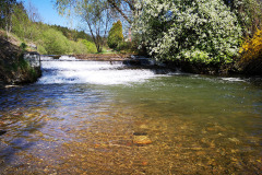 Obstoječi jez na Mislinji v Slovenj Gradcu, ki ga bo potrebno rekonstruirati.